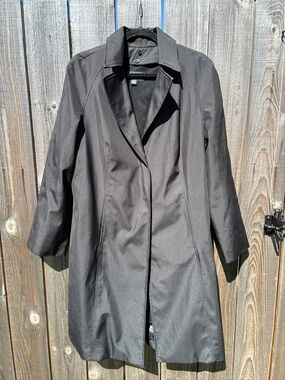 Women's Classic Black Trench Rain Coat - Sleek Overcoat